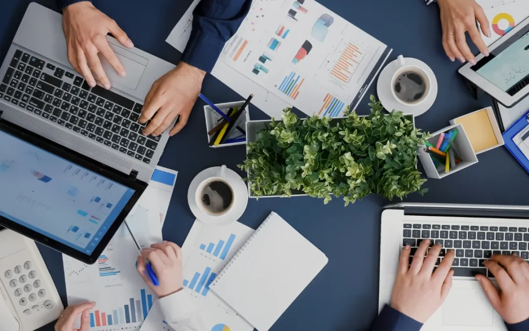 The Pros and Cons of Working with Digital Marketing and Advertising Companies